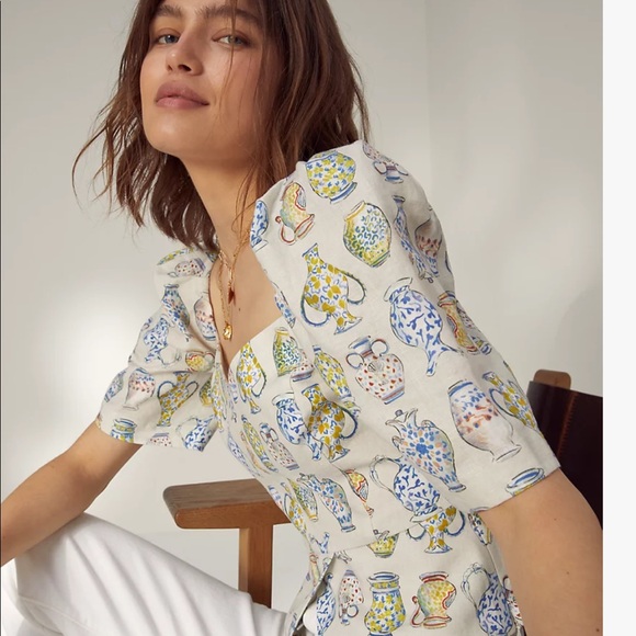 Aritzia Fatale Blouse Sand/Cobalt - Picture 3 of 14